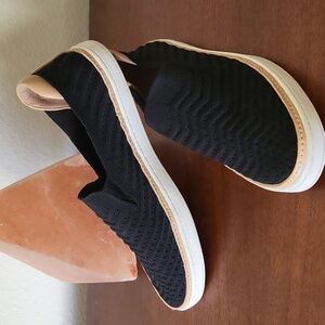 Ugg slip on shoes 8.5